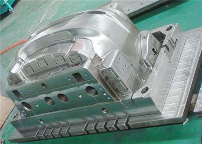 LKM Base Precision Injection Mold Tooling Hot Runner Mold For