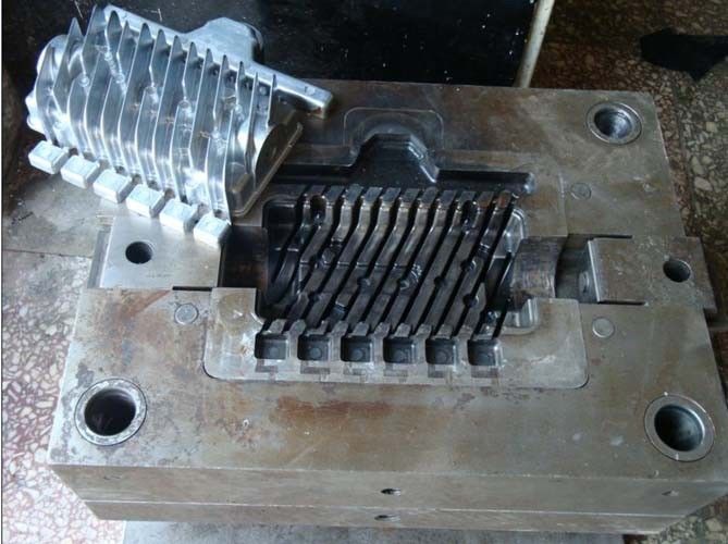 OEM Zinc Alloy Die Casting Mold Hot Chamber / Cast Aluminum Mold
